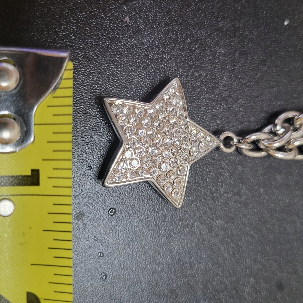 New Rhinestone Star Necklace - Picture 2 of 2
